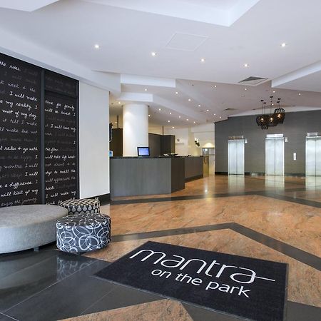 Aparthotel Mantra On The Park Melburne Exterior foto